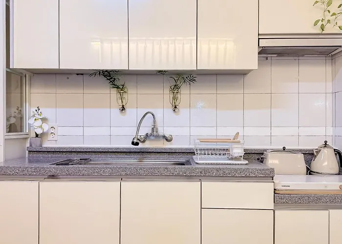 Gangnam Core ㅣprivate Quiet Hotel-style With Kitchen & Laundry 서울특별시